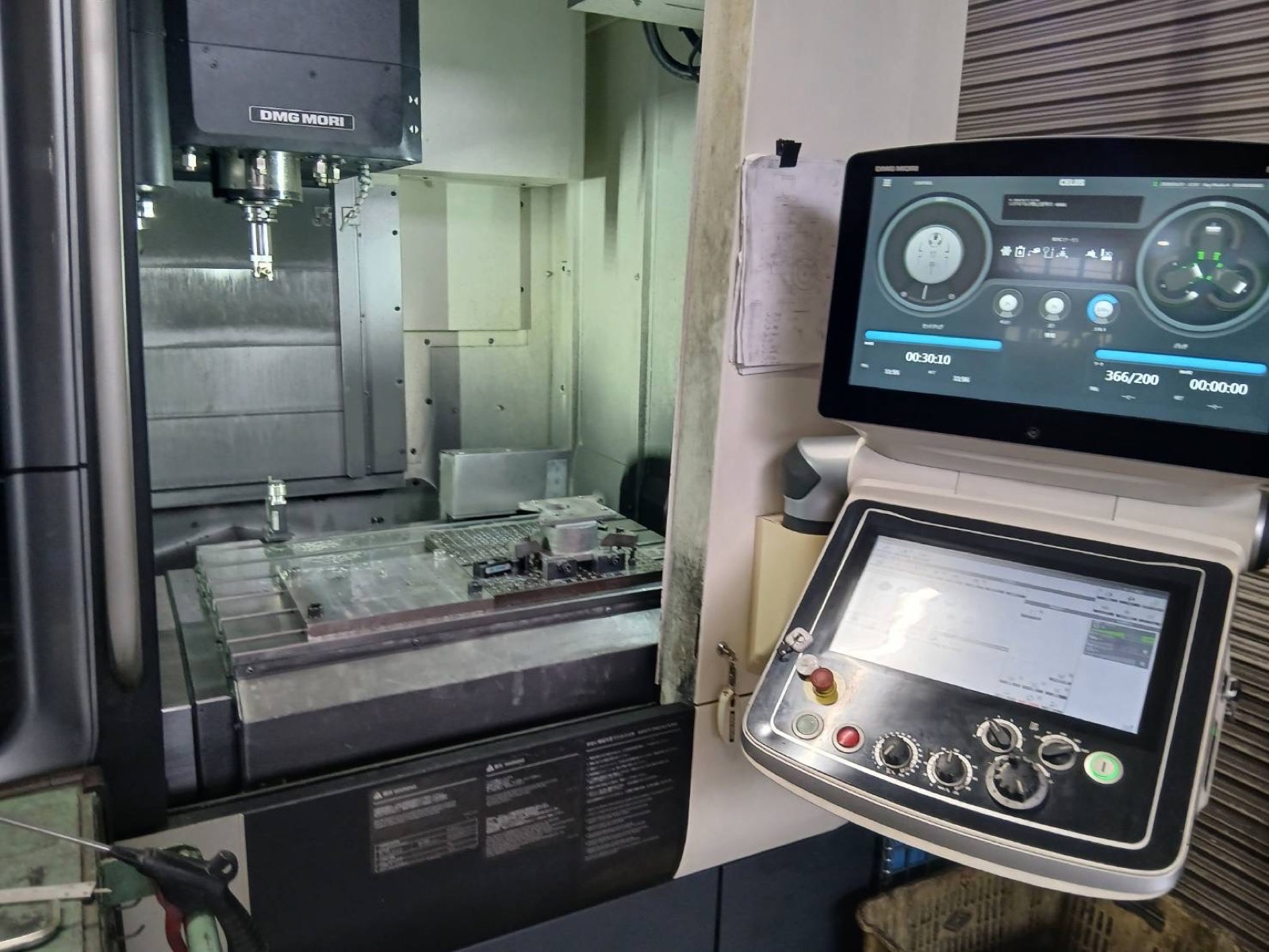 マシニング加工（DMG MORI NHX6300）